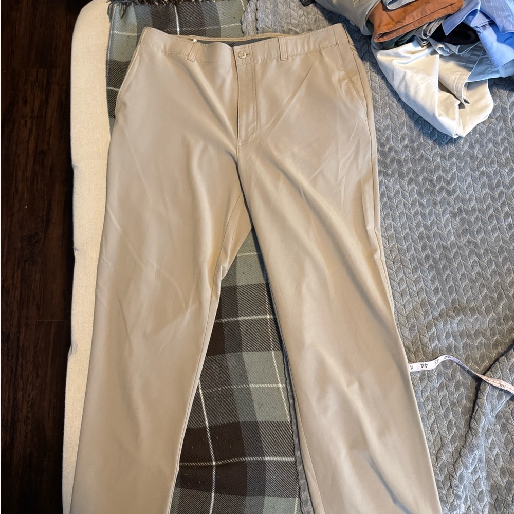 Ben Hohan Men's Khaki Stretch Chino Pants - Classic Fit